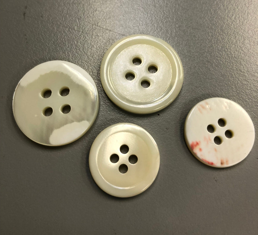 Lab Coat Buttons - 24L / 15mm - 1 Dozen - 2-Hole - Clear